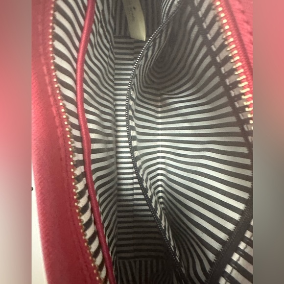 Kate Spade Cameron Zip Crossbody Rosso Red wear as a crossbody/shoulder/clutch - Picture 8 of 10